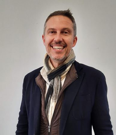 Gonzalo Arza: «Esos nuevos modelos de gestión van a poner el foco en asuntos que todavía están poco desarrollados en el ámbito de la PRL como la salud mental, los hábitos saludables y, en definitiva, la compatibilidad de los diferentes ámbitos en la vida de las personas trabajadoras.»