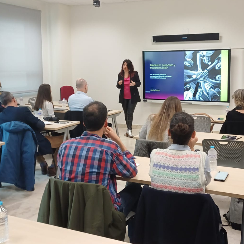 Sonia Muñoz, Health & Diversity Manager en Inetum, en la jornada taller ISO 45003 organizada por beon y Full Audit